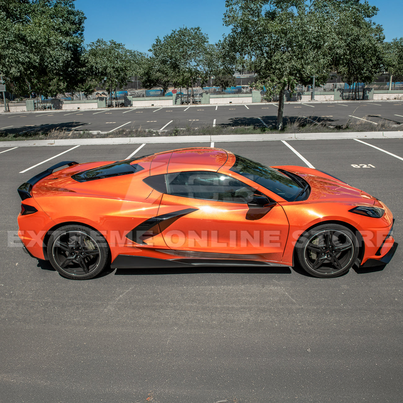 Chevrolet Corvette C8 DRY CARBON FIBER 5VM Side Skirts