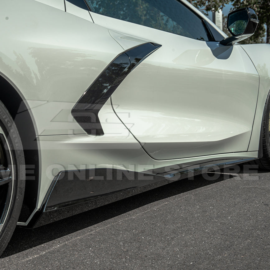 Chevrolet Corvette C8 DRY CARBON FIBER 5VM Side Skirts