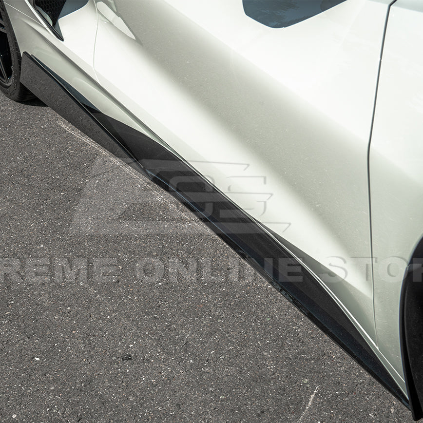 Chevrolet Corvette C8 DRY CARBON FIBER 5VM Side Skirts