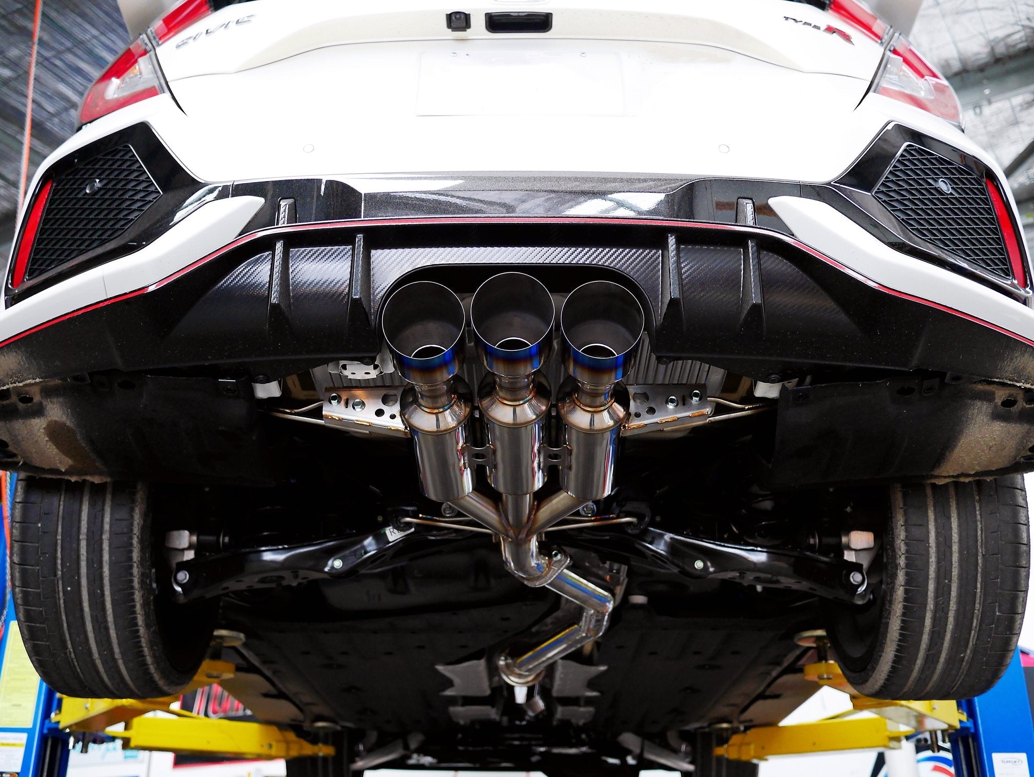 Invidia Gemini R400 Cat Back Exhaust w/ Triple Titanium Burnt Tips - 2017-2020 Honda Civic Type R