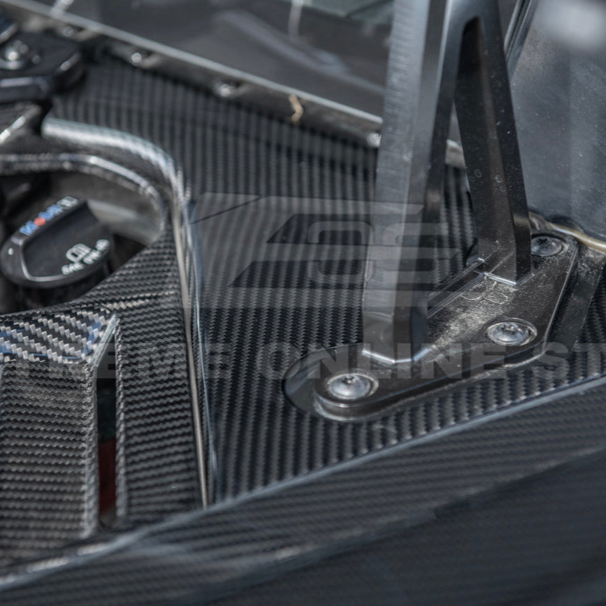 Chevrolet Corvette C8 DRY CARBON FIBER Engine Bay Corner Vent Cover