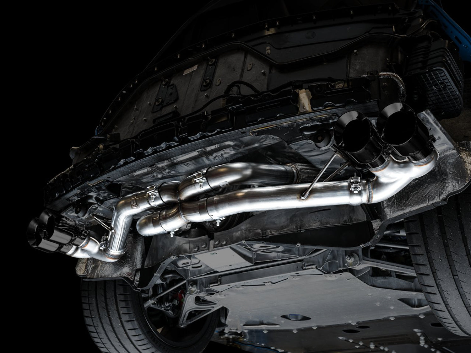 AWE Track Edition Exhaust for C8 Corvette -- Diamond Black Tips