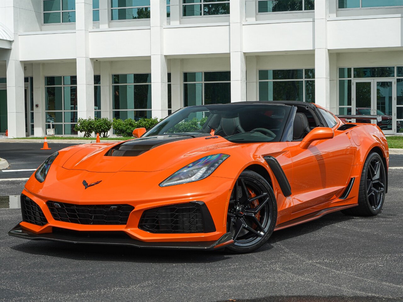Chevrolet Corvette C7 ZR1 DRY CARBON FIBER Front Splitter